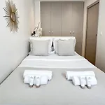 아파트 Champs-elysees Finest Flat *