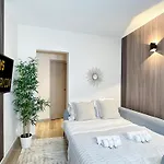 아파트 Champs-elysees Finest Flat 파리