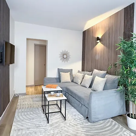 Champs-elysees Finest Flat Апартаменты Париж
