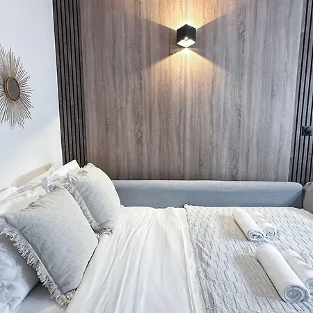 Champs-elysees Finest Flat Апартаменты