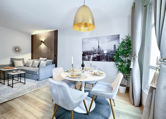 Champs-elysees Finest Flat * Париж