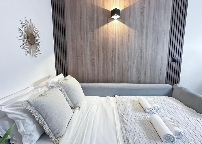 Champs-elysees Finest Flat Апартаменты