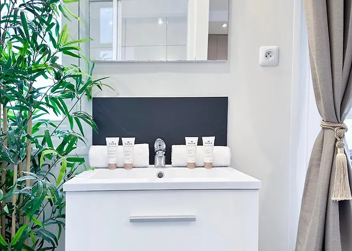Апартаменты Champs-elysees Finest Flat