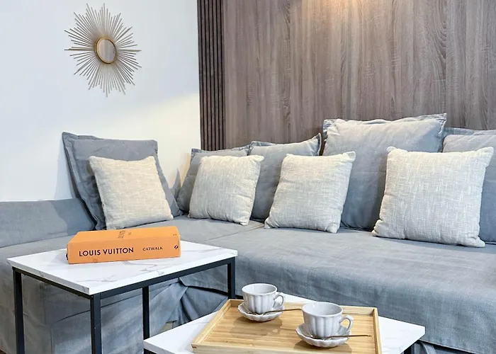 Апартаменты Champs-elysees Finest Flat