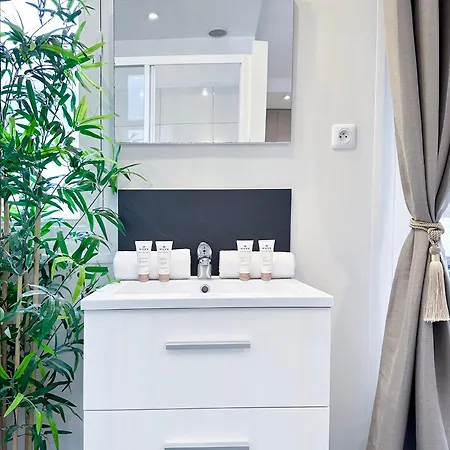 Apartment Champs-elysees Finest Flat